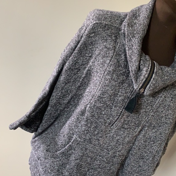 ✨ Loft ✨ Sweatshirt - Picture 7 of 10